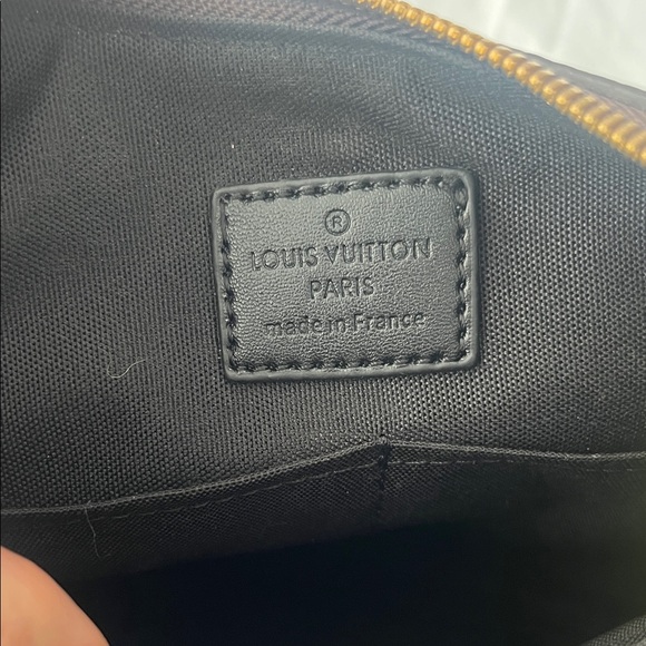 Louis Vuitton Brown Damier Ebene Crossbody with Black Trim & Gold Hardware - Picture 9 of 17